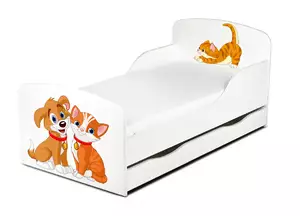 drewniane łóżko z materacem i szufladą 140/70 cm motyw: przyjaźń - kot i pies